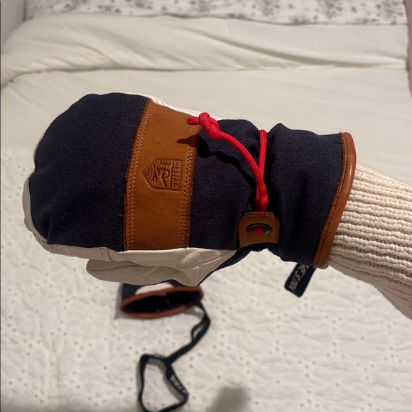 Hestra Voss Ski Mittens - Picture 9 of 11